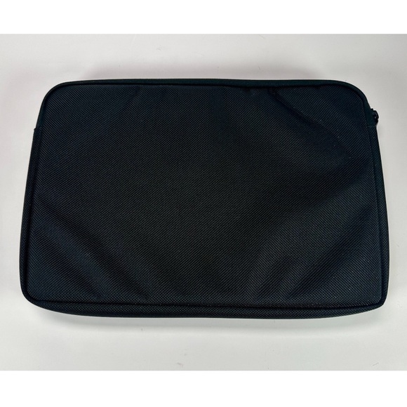 TUMI Carrying Case for 11” tablet Unisex in Black - Picture 7 of 9
